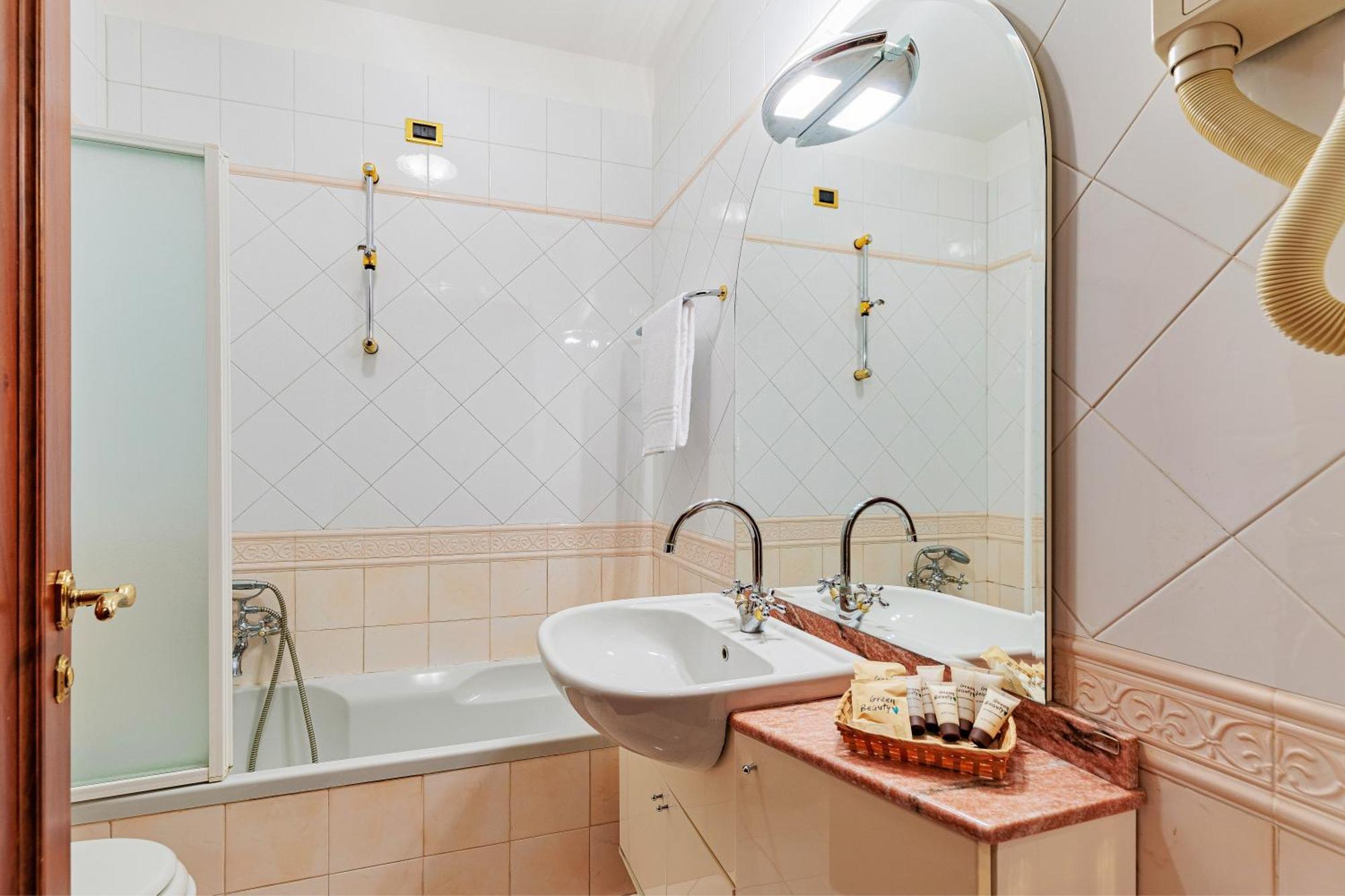 Villa Palma By Agf Hotels Mussolente Extérieur photo